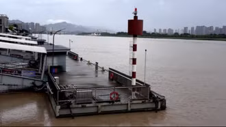 Bão Bavi đổ bộ miền Đông Trung Quốc, gần 2 triệu người được sơ tán