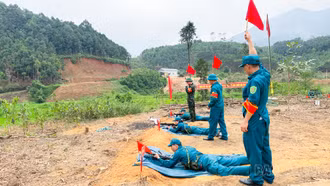Tân Hợp bế mạc huấn luyện dân quân lớp 1 năm 2026