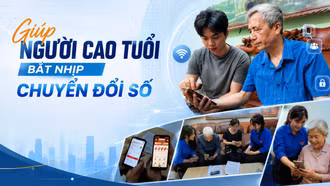 Giúp người cao tuổi bắt nhịp chuyển đổi số