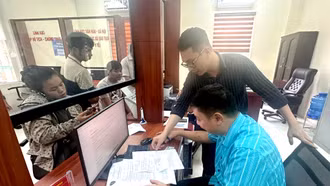 Chung tay xây dựng nền hành chính gần dân
