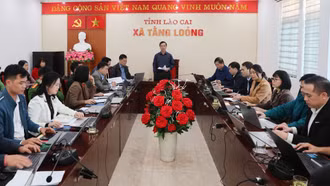 Tằng Loỏng: Kỷ luật Trưởng phòng Kinh tế xã thiếu chuẩn mực trong ứng xử, giao tiếp với công dân