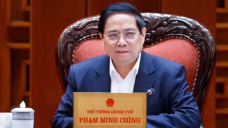 Trước 30-8, Bộ Nội vụ báo cáo Bộ Chính trị, Ban Bí thư về tuyển dụng, quản lý công chức, viên chức
