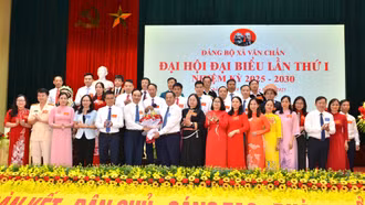 Xây dựng xã Văn Chấn phát triển nhanh, toàn diện, bền vững, giàu bản sắc