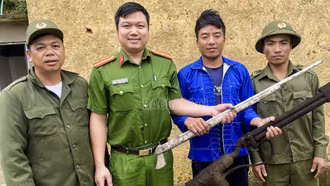 Công an xã Y Tý đã thu hồi được 106 vũ khí các loại