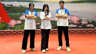 "Thanh âm hạnh phúc" - tác phẩm truyền cảm hứng của học sinh Nguyễn Huệ