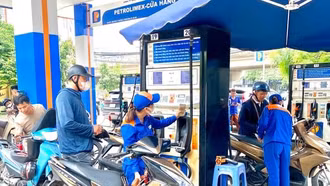 Xăng, dầu đồng loạt giảm giá bán lẻ