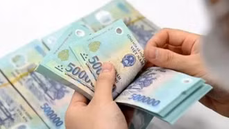 Hướng dẫn mới nhất về thực hiện chế độ tiền thưởng đối với công chức, viên chức sau sáp nhập