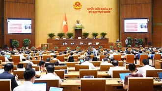 Chế độ, chính sách với cán bộ, nhân viên y tế chậm được giải quyết