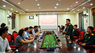 Bộ Chỉ huy Quân sự tỉnh bàn giao học viên Lào tham gia học tập tại phân hiệu Đại học Thái Nguyên tỉnh Lào Cai