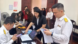 Thuế cơ sở 6 tổ chức Hội nghị hướng dẫn chuyển đổi hộ kinh doanh thuế khoán sang kê khai thuế
