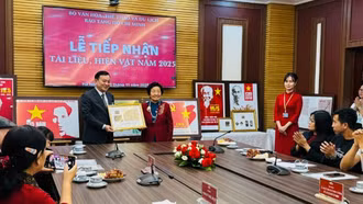 Bảo tàng Hồ Chí Minh tiếp nhận nhiều tài liệu, hiện vật quý