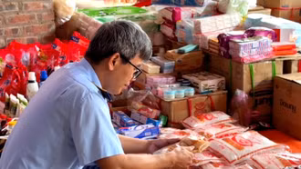 Kiểm soát hàng giả, hàng không rõ nguồn gốc tại chợ phiên vùng cao