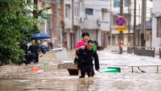 Lũ lụt nghiêm trọng tại Trung Quốc khiến trên 80.000 người phải sơ tán