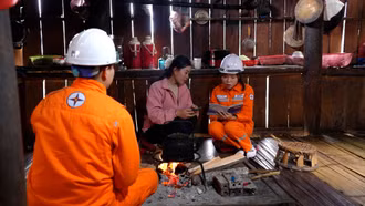 Cảnh báo nguy cơ tai nạn điện do thả diều và vật bay gần đường điện