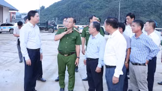 Thứ trưởng Bộ Công an Nguyễn Văn Long kiểm tra các dự án trường nội trú biên giới tại Lào Cai