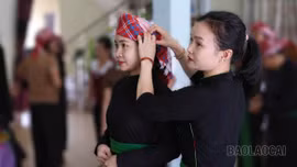 Xưởng may nhỏ góp phần bảo tồn văn hóa truyền thống