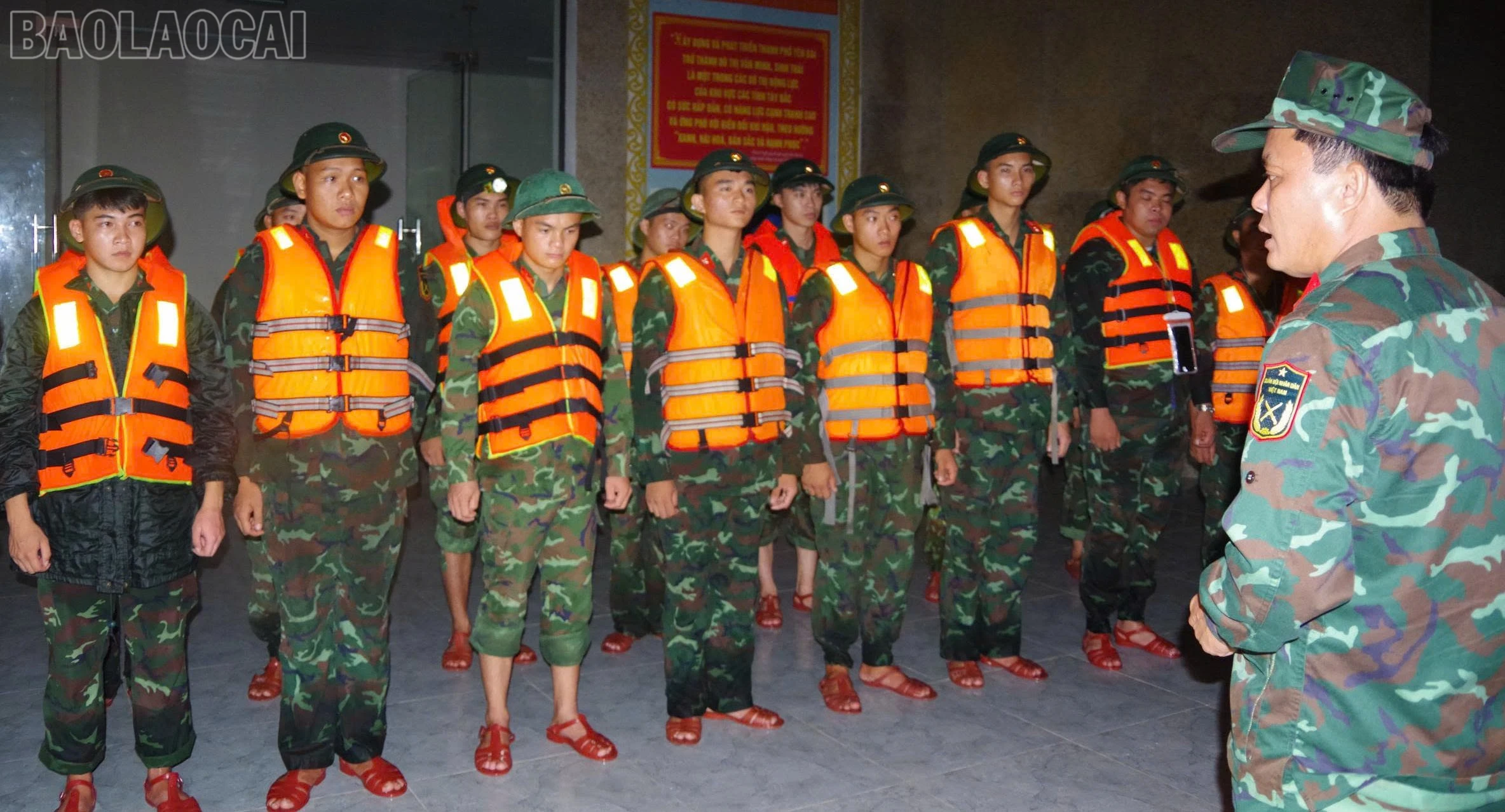 Các đơn vị quán triệt, triển khai nhiệm vụ cho cán bộ, chiến sĩ.