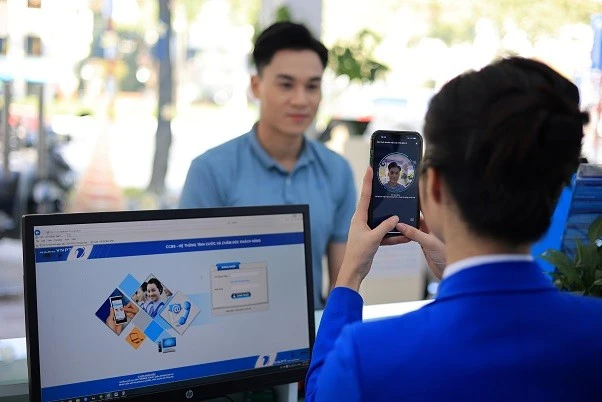 Khách hàng cần đến chuẩn hóa thông tin thuê bao để không bị thu hồi số.