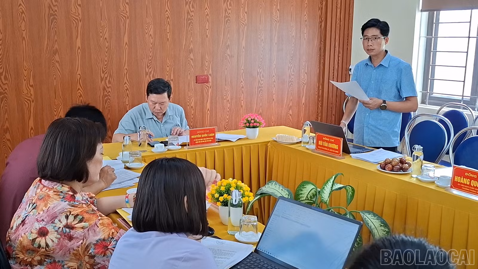 baolaocai-br_lanh-dao-xa-phuc-loi-bao-cao-ket-qua-trien-khai-chuong-trinh-muc-tieu-quoc-gia-vung-dong-bao-dan-toc-thieu-so-va-mien-nui-tren-dia-ban.jpg