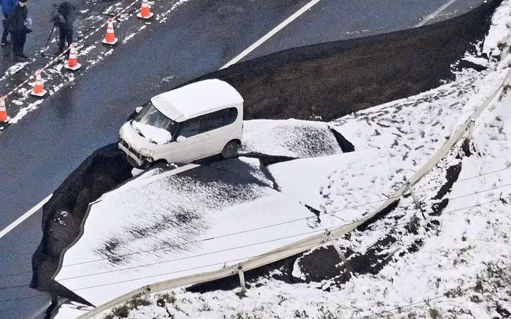 ap25343087069624-955340892411676.jpg