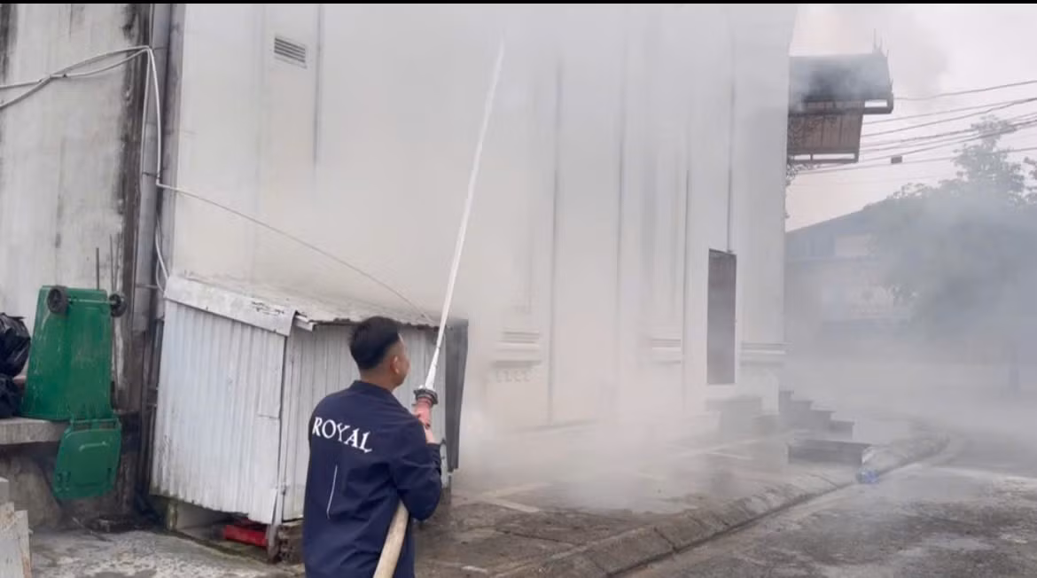 Hướng dẫn lực lượng chữa cháy cơ sở trước khi diễn tập phương án chữa cháy.
