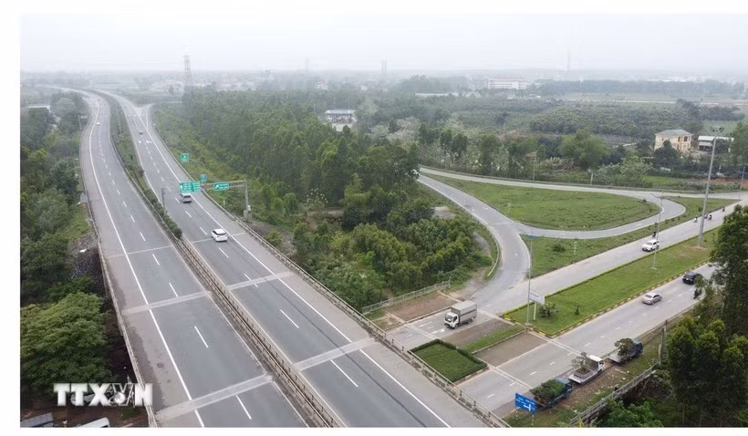 ttxvn-cao-toc-noi-bai-lao-cai.jpg