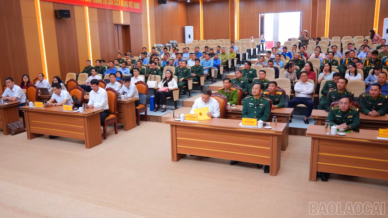 Các đại biểu tham dự ngày hội.