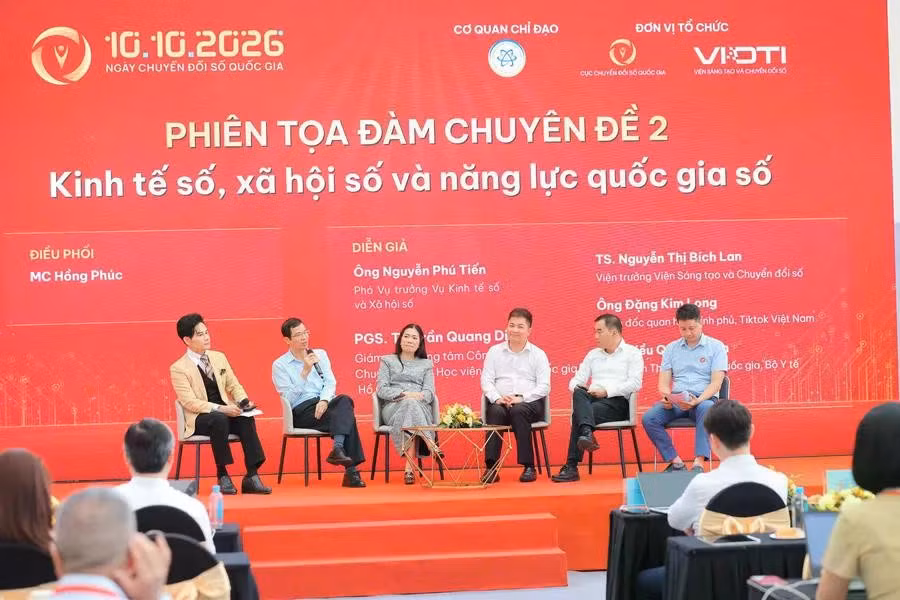 Phiên tọa đàm chuyên đề hai kinh tế số, xã hội số và năng lực quốc gia số. (Ảnh: MST)