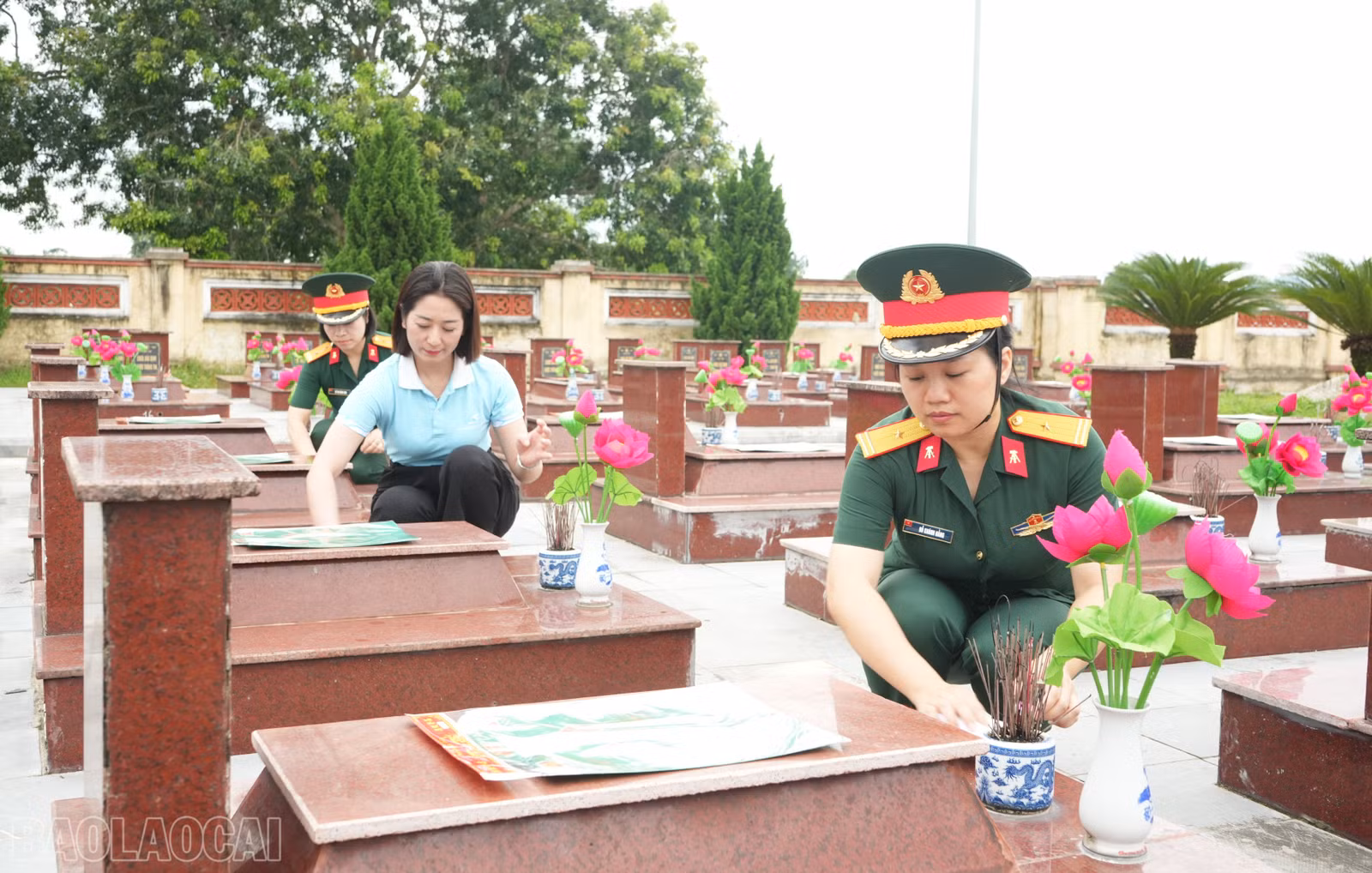 baolaocai-bl_tr-ve-sinh-tung-phan-mo-liet-si.jpg
