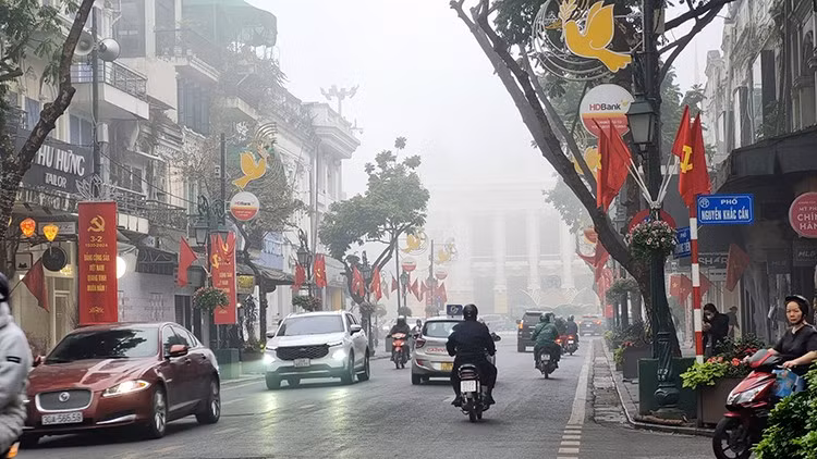 Khu vực Bắc Bộ sáng sớm xuất hiện sương mù và sương mù nhẹ rải rác.