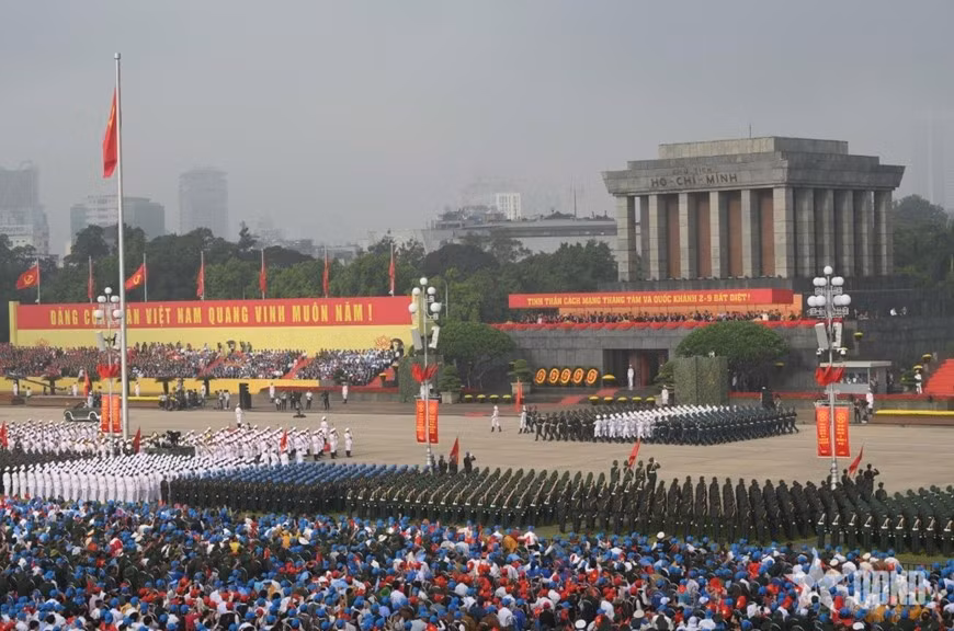 Lực lượng vũ trang và quần chúng nhân dân tại Lễ mít tinh, diễu binh, diễu hành kỷ niệm 80 năm Cách mạng Tháng Tám thành công và Quốc khánh nước Cộng hòa xã hội chủ nghĩa Việt Nam (2-9-1945 / 2-9-2025). Ảnh: THẾ ĐẠI