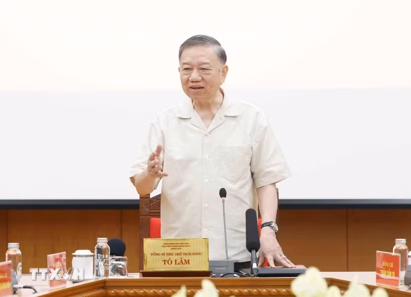 ttxvn-tong-bi-thu-chu-tich-nuoc-du-phien-hop-thu-hai-ban-chi-dao-trung-uong-ve-phat-trien-van-hoa-viet-nam-1307-1jpg.png