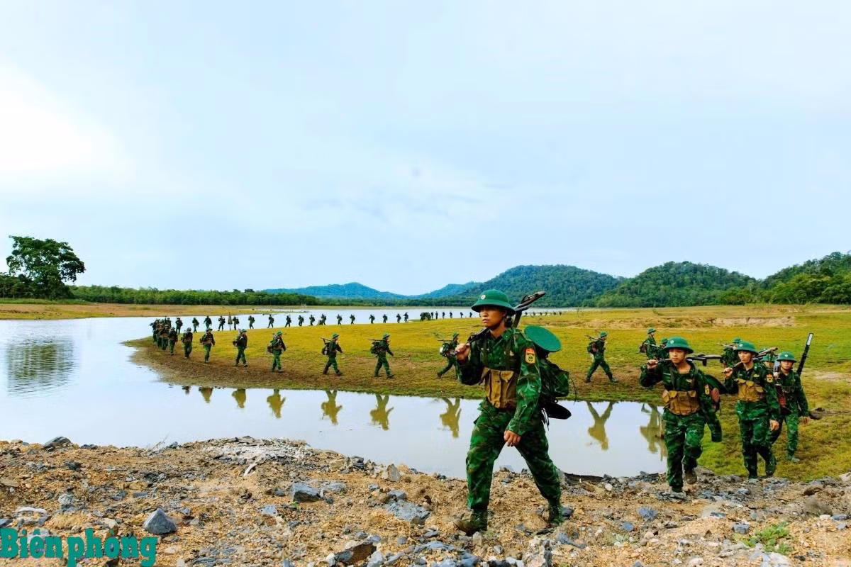 Xây dựng Bộ đội Biên phòng tinh, gọn, mạnh, hoạt động hiệu lực, hiệu quả, tạo bước chuyển vững chắc về chất lượng tổng hợp và sức mạnh chiến đấu.
