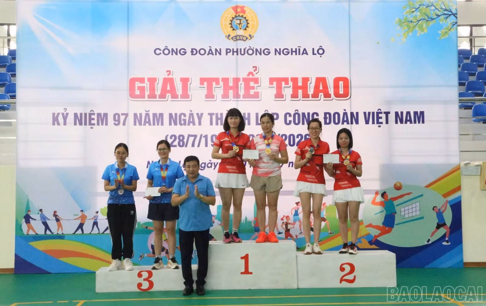 baolaocai-br_trao-giai-cho-doi-nu-noi-dung-pickelball-9884.jpg