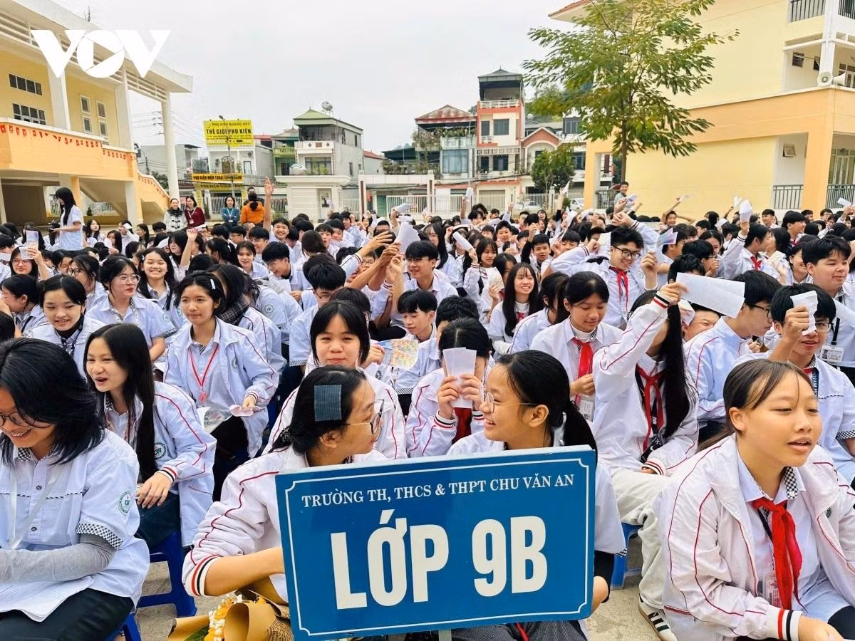 Tại Sơn La, phương án thi tổ hợp 6 môn từng gây phản ứng mạnh trong dư luận và đã được tạm dừng để xem xét điều chỉnh.