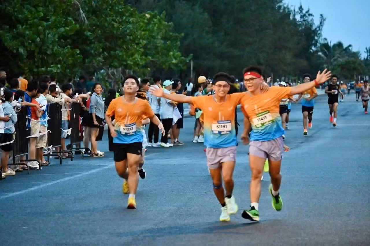 Vận động viên tham gia Giải chạy “Tuy Hòa half marathon 2026 - Đón bình minh trên biển”.
