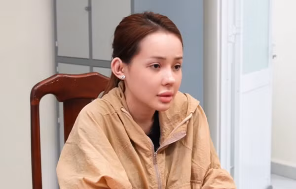 "Ngân 98" tại cơ quan điều tra.