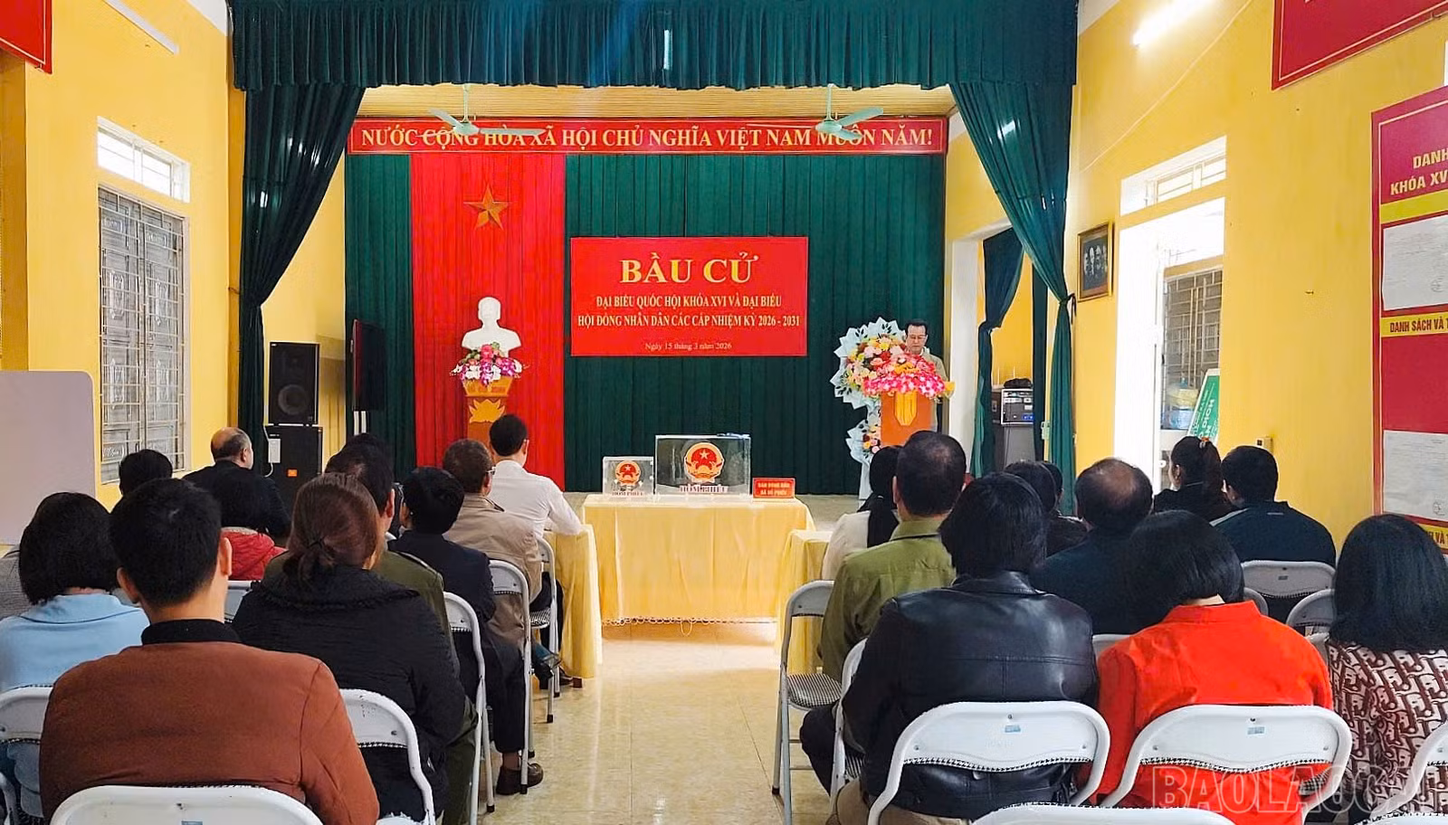 baolaocai-br_toan-canh-buoi-chay-thu-o-don-vi-bau-cu-so-1.jpg