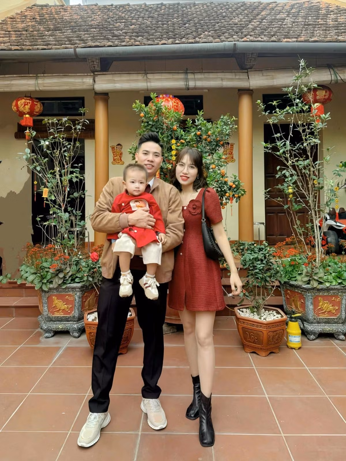 Chị Bùi Thị Lan Anh cho rằng một cái Tết tối giản giúp các thành viên trong gia đình có nhiều thời gian để nghỉ ngơi, vui chơi, trải nghiệm sau một năm làm việc vất vả (Ảnh: NVCC)