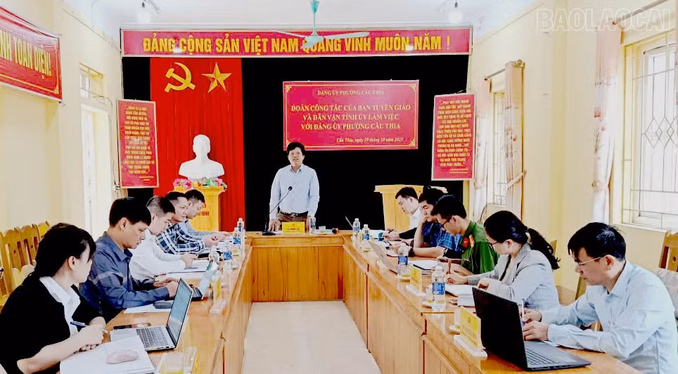 baolaocai-tr_toan-canh-buoi-lam-viec-1.jpg