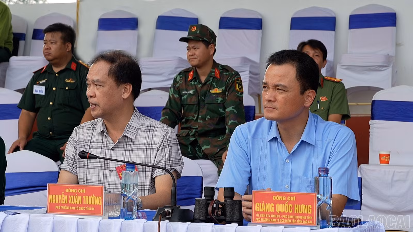 baolaocai-br_dong-chi-giang-quoc-hung-uy-vien-ban-thuong-vu-tinh-uy-pho-chu-tich-ubnd-tinh-pho-truong-ban-thuong-truc-ban-chi-dao-dien-tap-tinh-du-dien-tap-phan-thuc-binh-thuc-hanh-ban-chien-dau-cua-luc-luo-3892.jpg