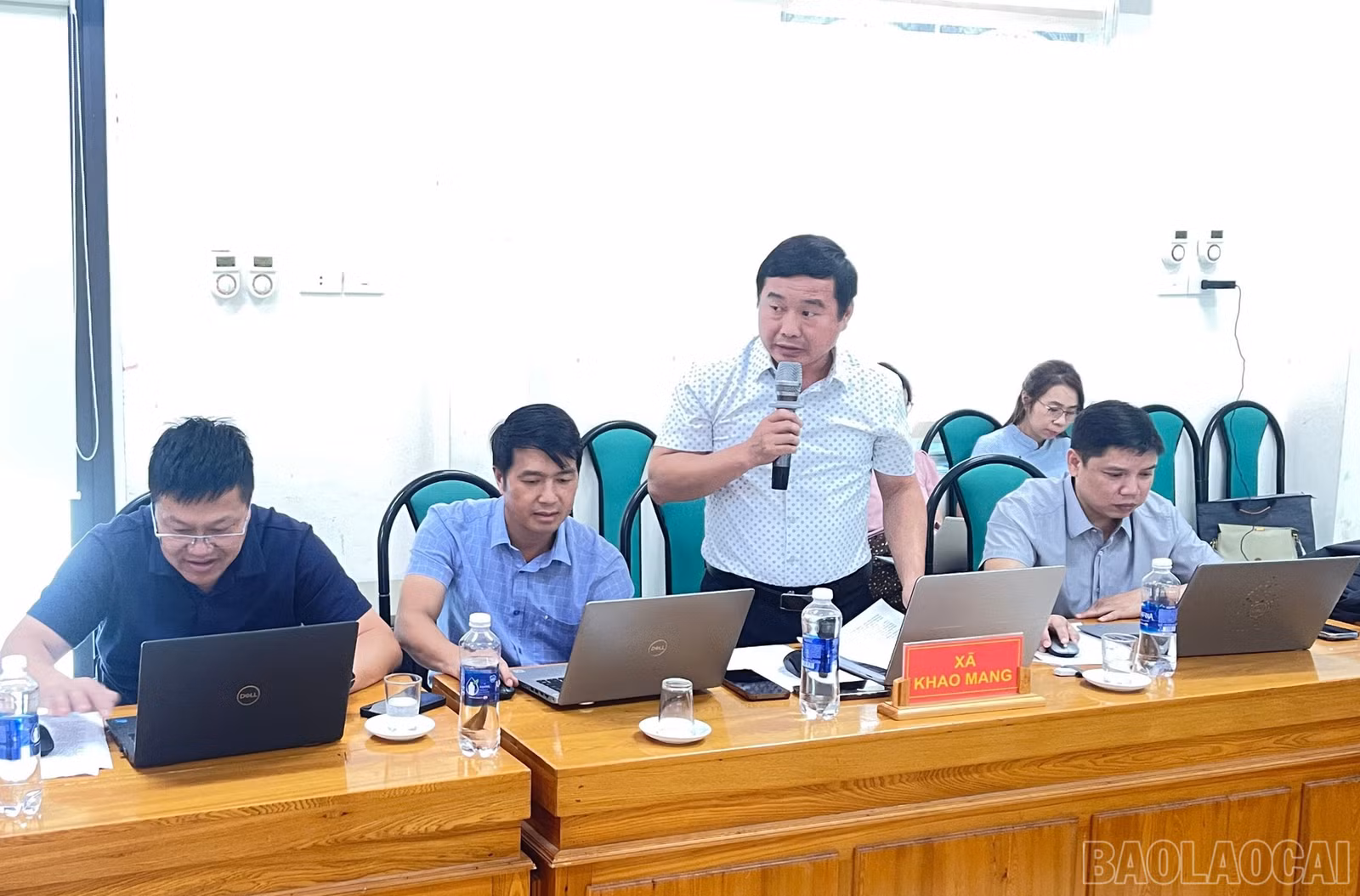 baolaocai-br_xa-khao-mang-phat-bieu-tai-hoi-nghi-9614.jpg