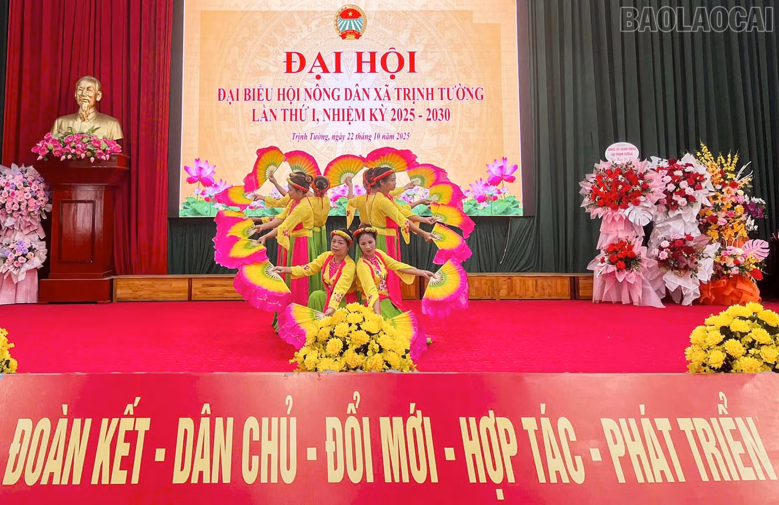 baolaocai-tr_van-nghe-chao-mung.jpg