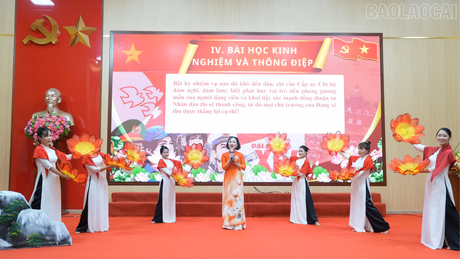 baolaocai-tr_phan-thi-thuyet-trinh-cua-truong-mam-non-hoa-ban-hinh-thuc-san-khau-hoa-8901.jpg