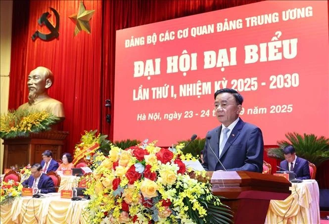 Đồng chí Trần Cẩm Tú phát biểu bế mạc Đại hội.