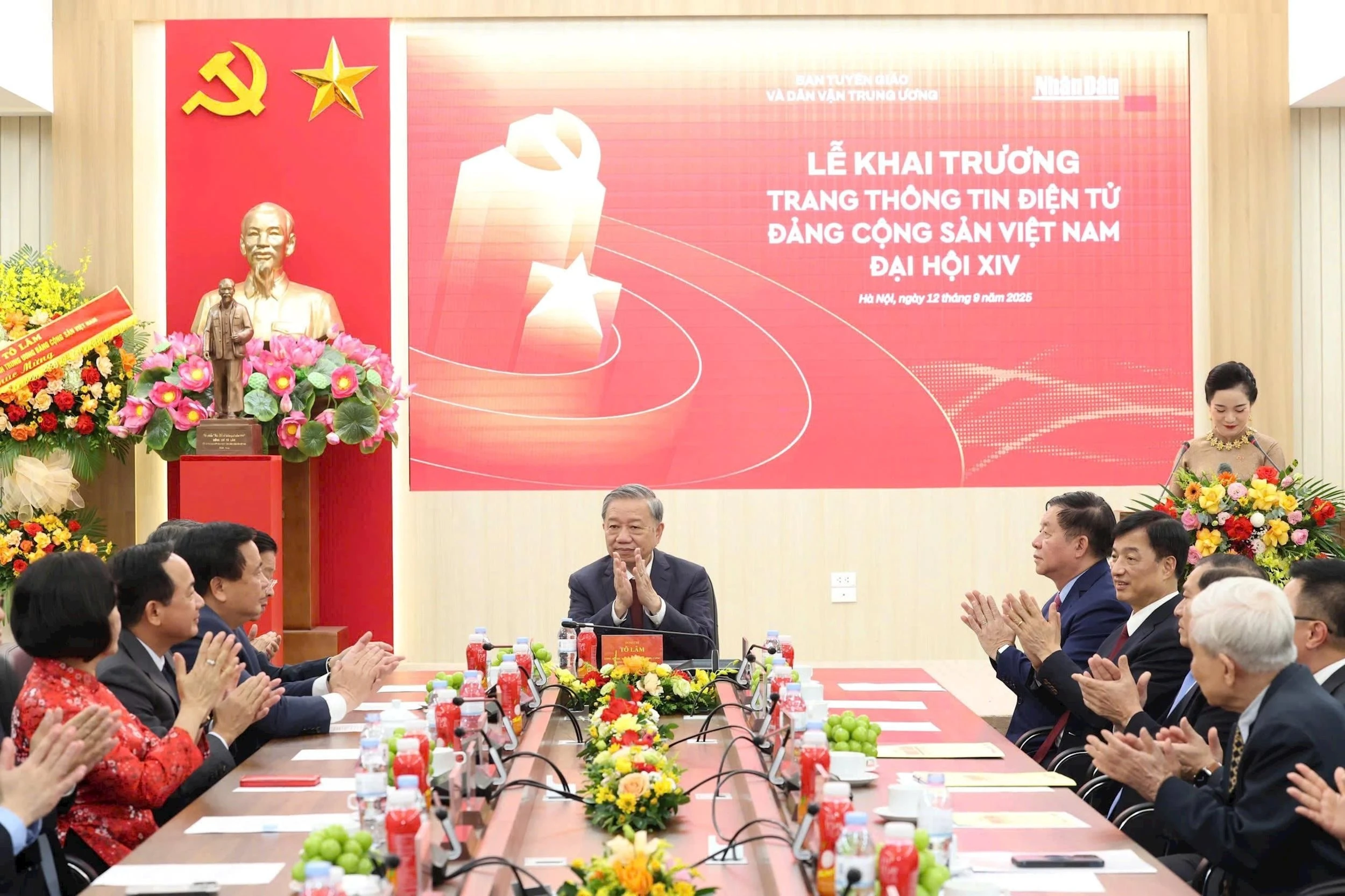 Tổng Bí thư Tô Lâm dự và phát biểu tại Lễ ra mắt Trang tin điện tử "Đảng Cộng sản Việt Nam - Đại hội XIV".