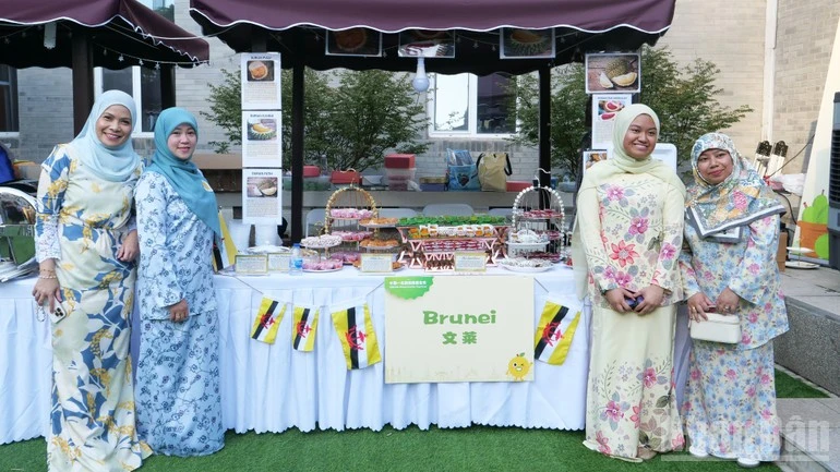 Gian hàng Brunei.