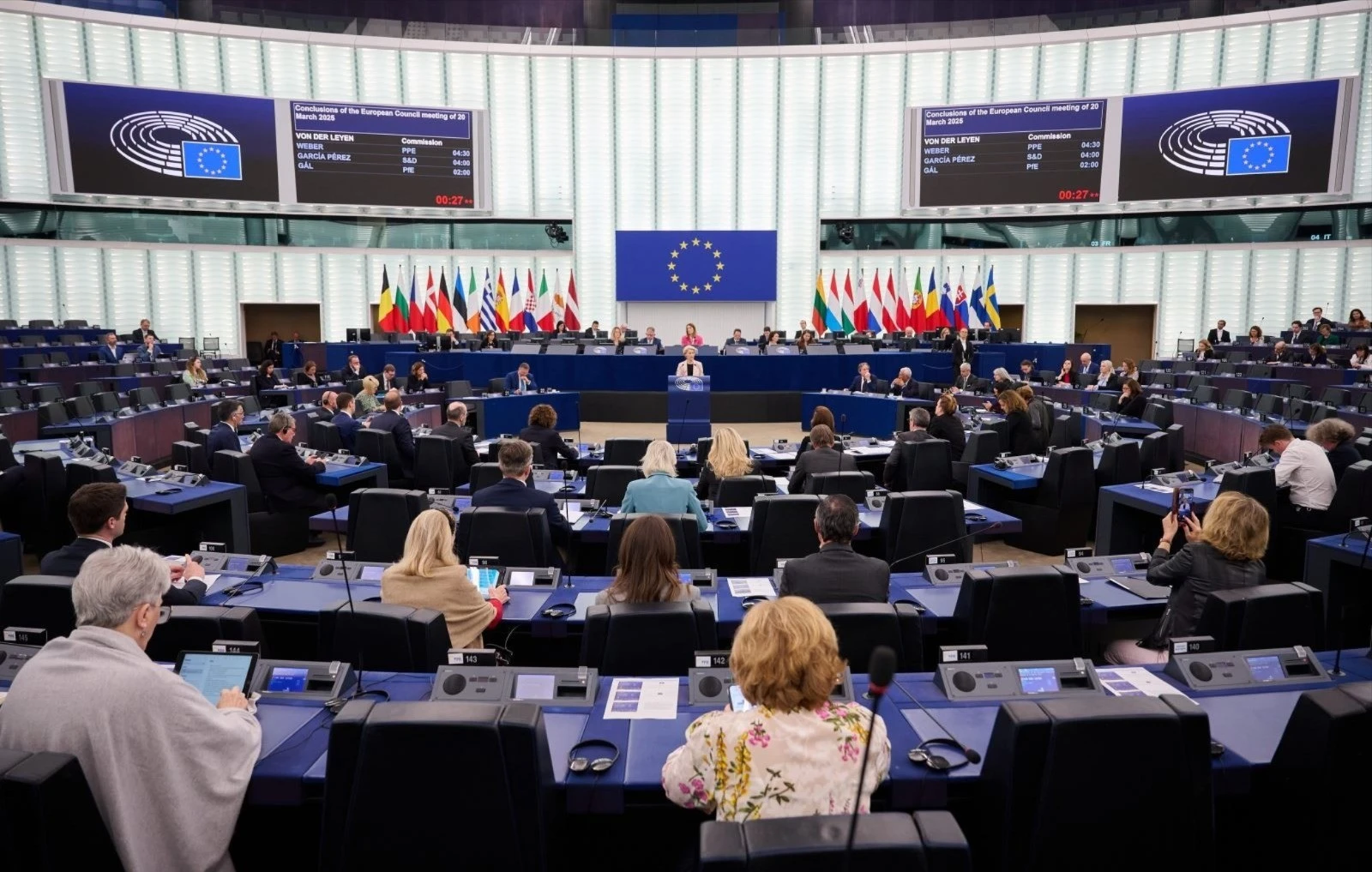 14-7-thue-eu-3633.jpg