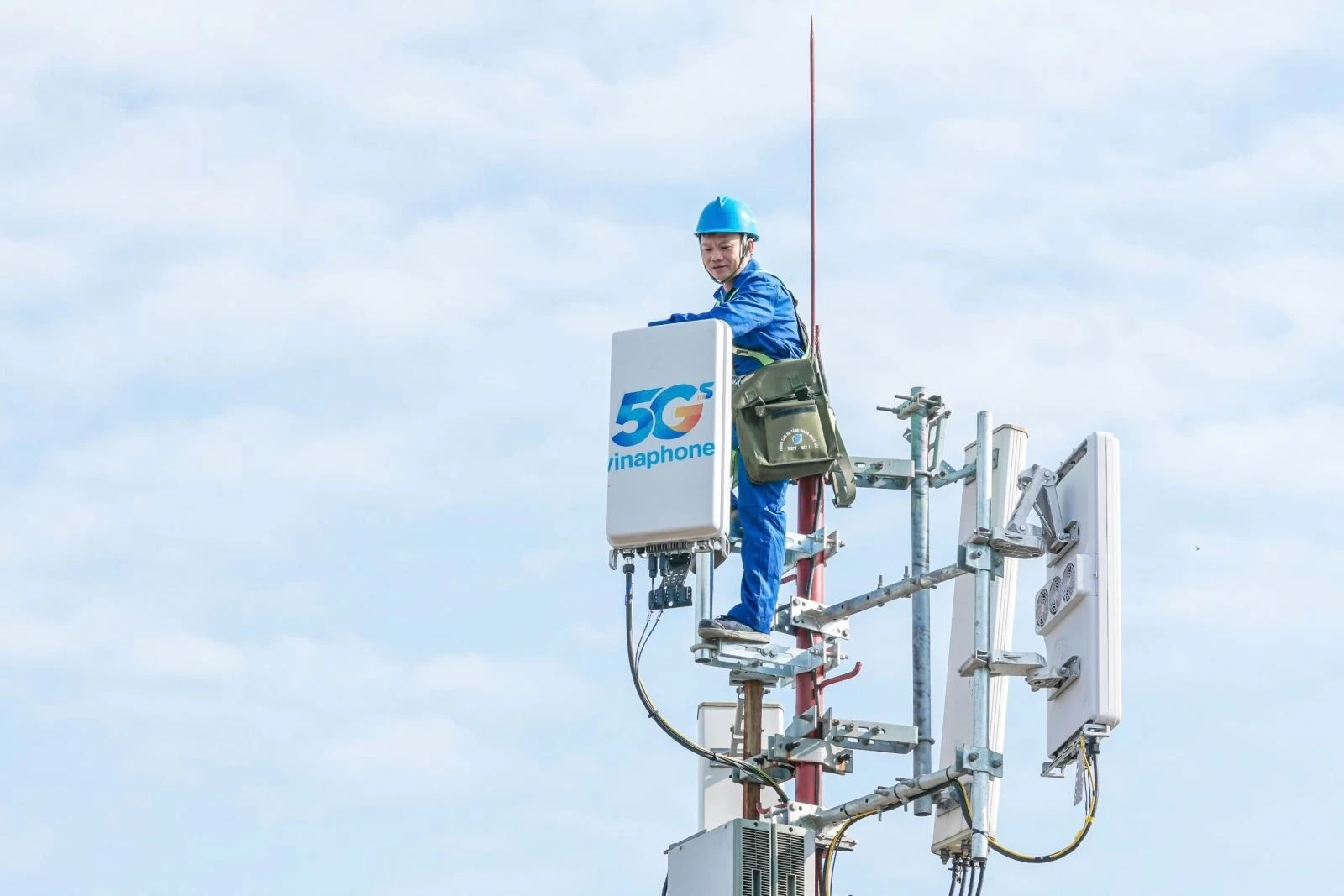 Mạng 5G đang được các nhà mạng phủ rộng tại các tỉnh thành.