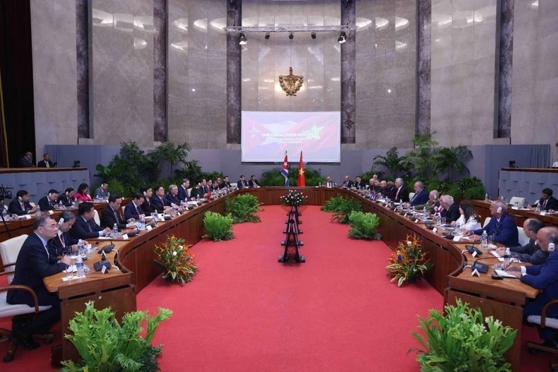 Tổng Bí thư, Chủ tịch nước Tô Lâm hội đàm với Bí thư thứ nhất Đảng Cộng sản Cuba, Chủ tịch Cuba Miguel Diaz Canel Bermudez. (Ảnh: TTXVN)